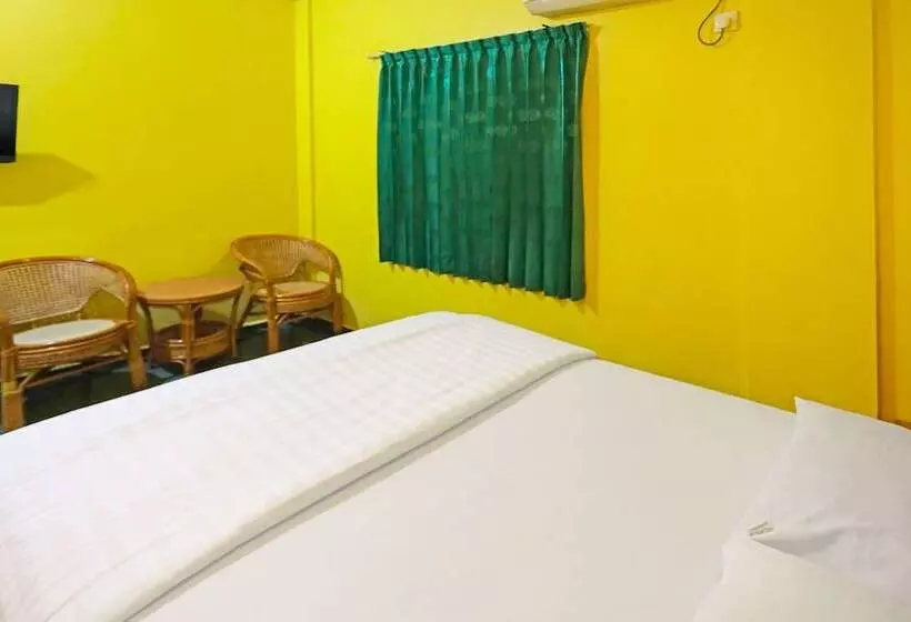 Hotelli Collection O 91760 Sangrila