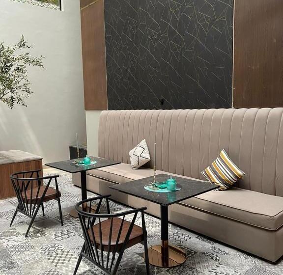 هتل Voyage Residence