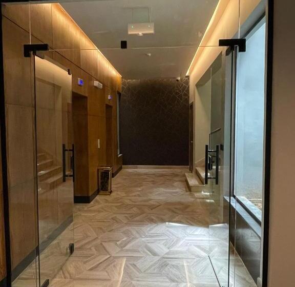 هتل Voyage Residence