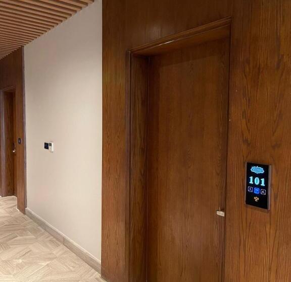 هتل Voyage Residence