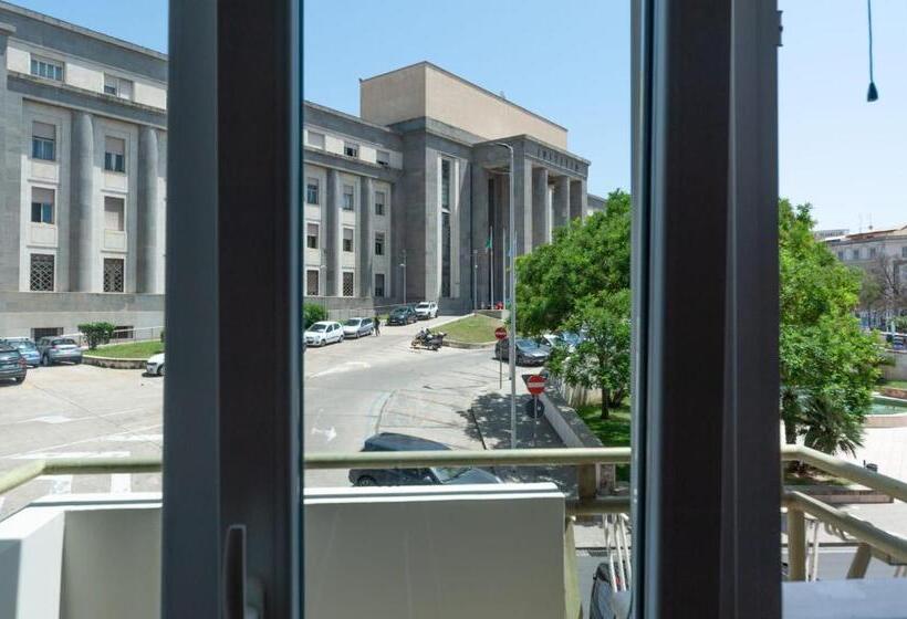 פנסיון Eleonore Elegant Rooms