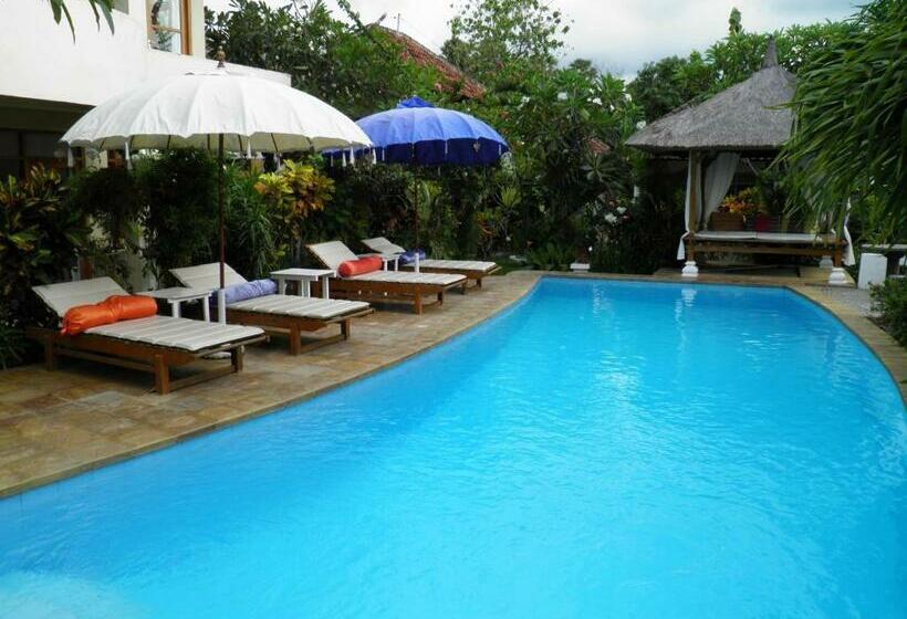 膳宿费 Mimpi Manis Air Sanih