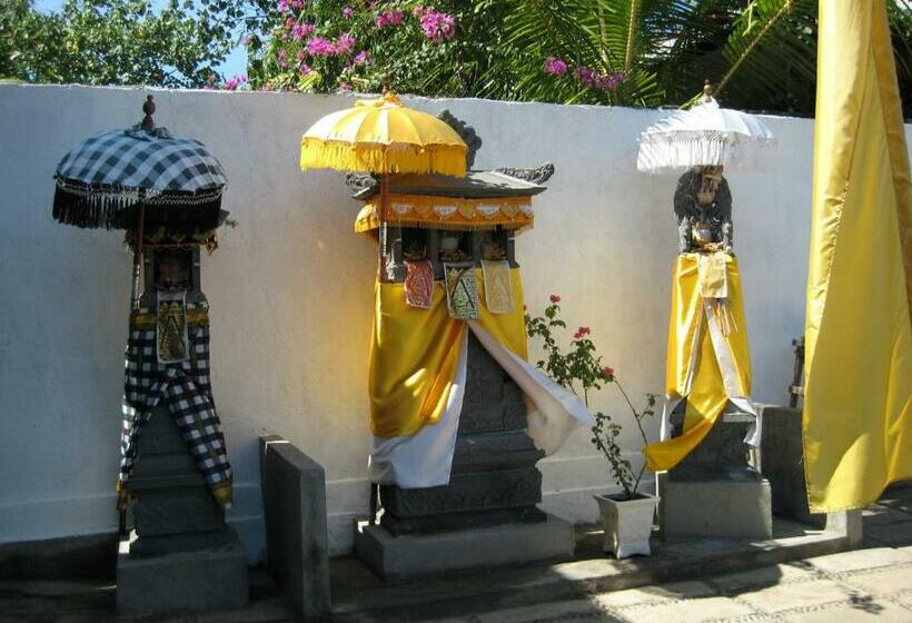 膳宿费 Mimpi Manis Air Sanih