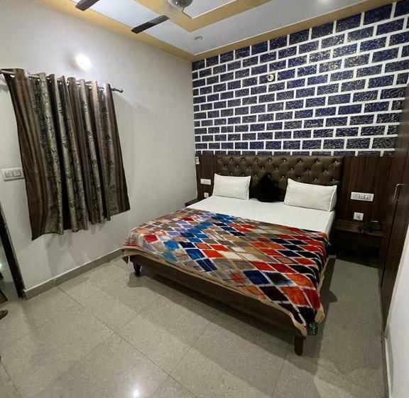 هتل Chandigarh Inn