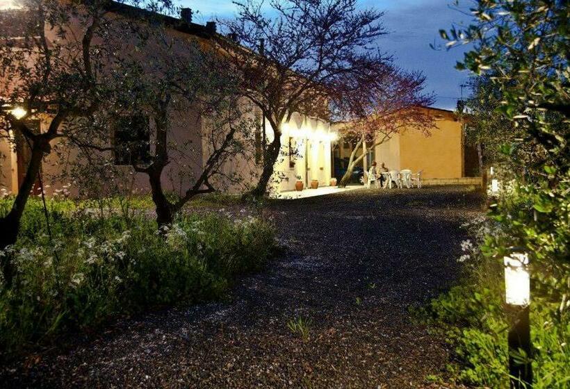 בית מלון כפרי La Ripa Del Drago