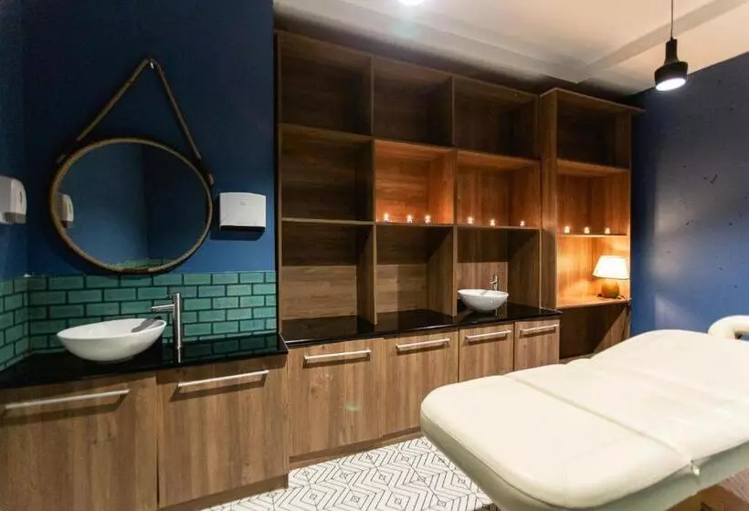 هتل Roshe Gudauri