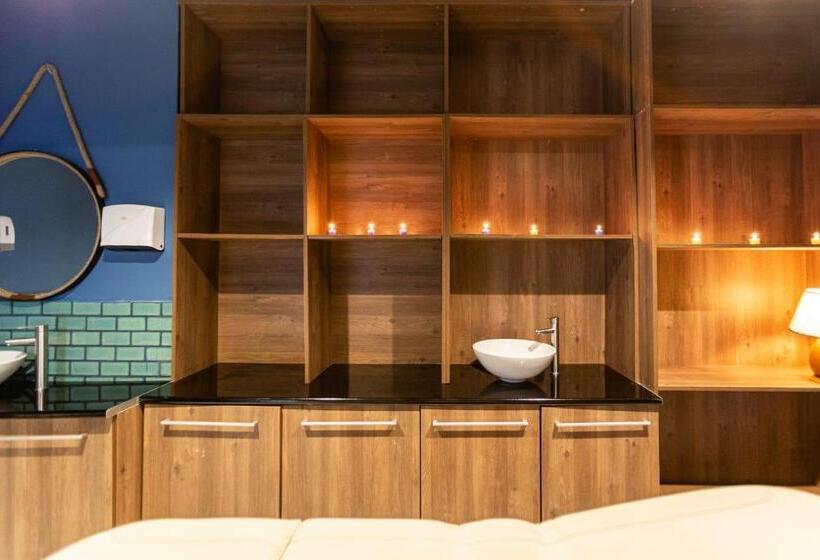 בית מלון כפרי Roshe Gudauri