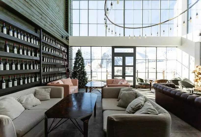 هتل Roshe Gudauri