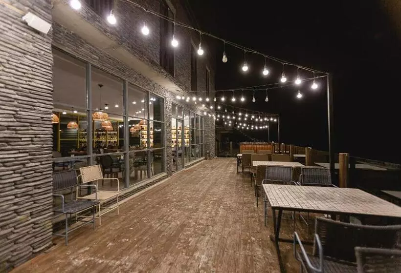 هتل Roshe Gudauri