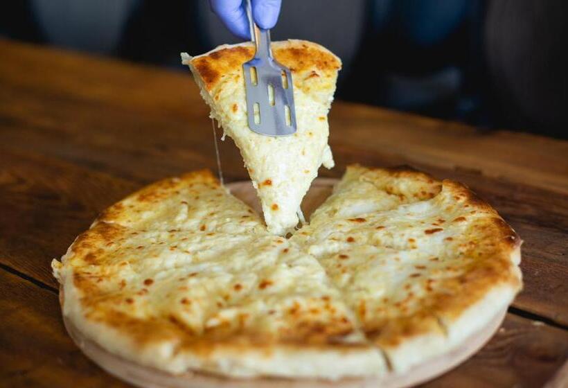 בית מלון כפרי Roshe Gudauri