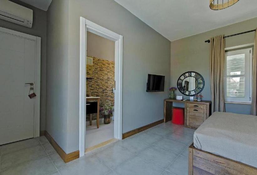 בית מלון כפרי Signature Alaçatı