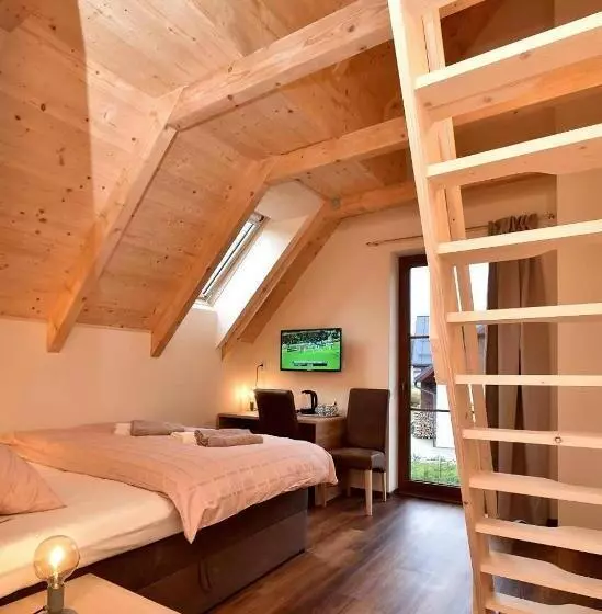 پانسیون Penzion Jizerská Malina