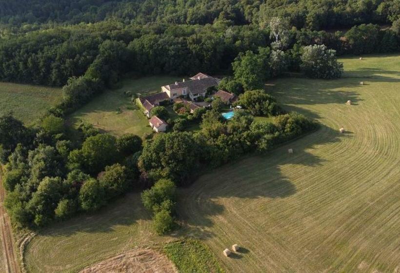 פנסיון Y Revenir Chambres « ailleurs et En Face »