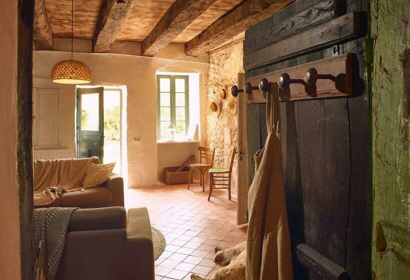 פנסיון Y Revenir Chambres « ailleurs et En Face »