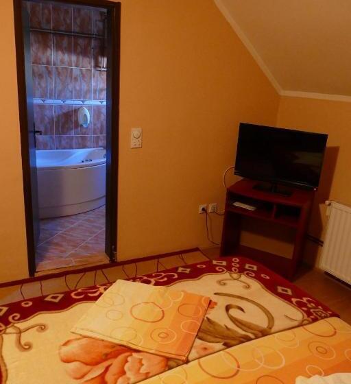 هاستل Utr Jagnjilo 1986