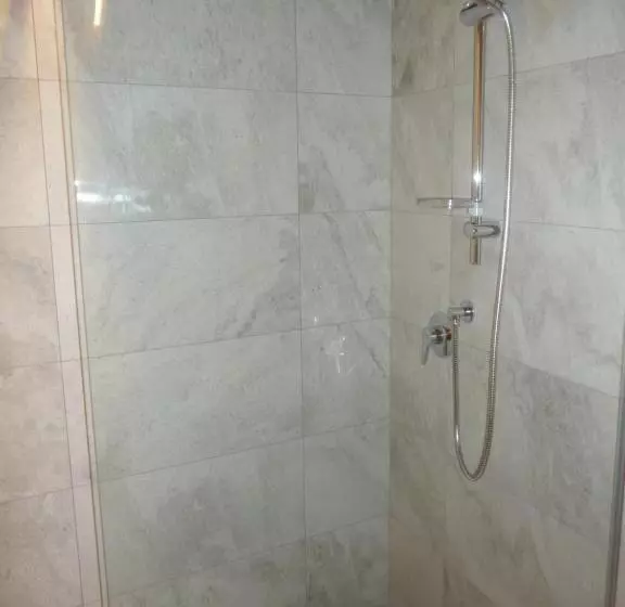 ベッドアンドブレックファースト Beb Luca76