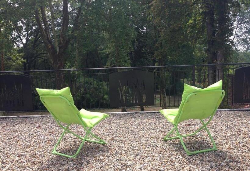 Bed and Breakfast Les Chambres D Hôtes Du Domaine De Lugazaut