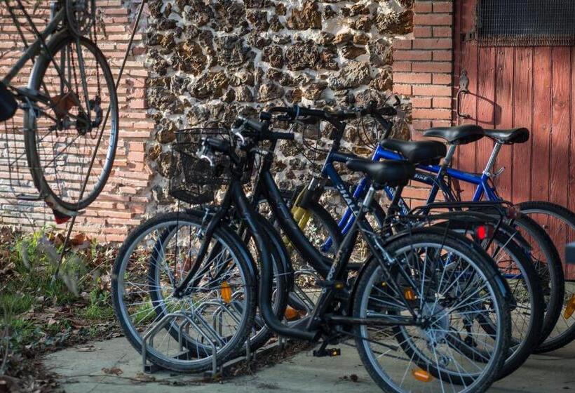 Bed and Breakfast Les Chambres D Hôtes Du Domaine De Lugazaut