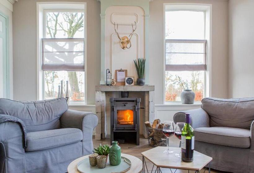 Bed and Breakfast De Friese Wouden