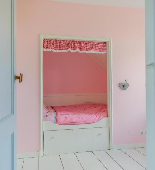 Bed and Breakfast De Friese Wouden