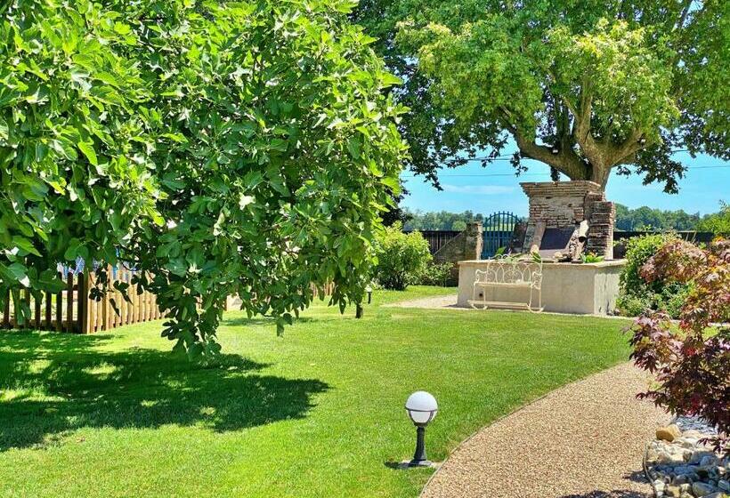 ベッドアンドブレックファースト ô Gré Des Sens