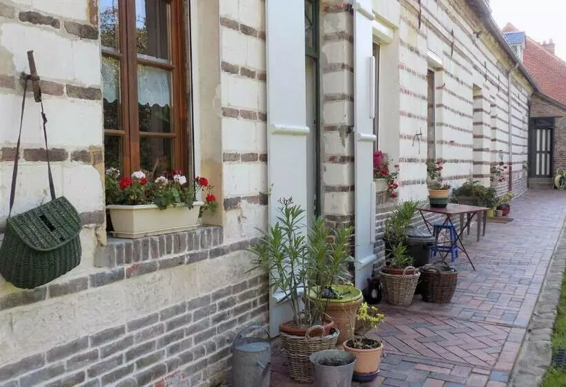 Aamiaismajoitus (B&B) Les Chambres Des Demoiselles
