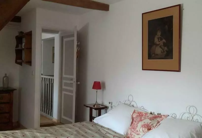 Aamiaismajoitus (B&B) Les Chambres Des Demoiselles