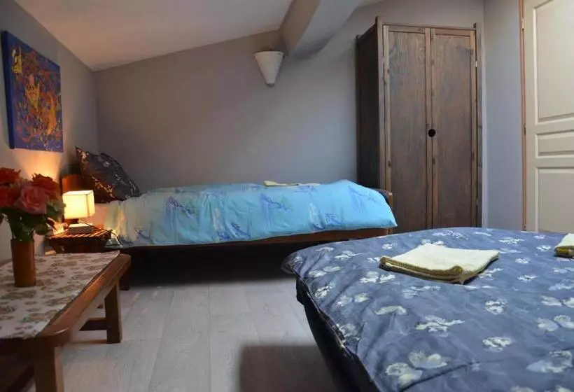 Aamiaismajoitus (B&B) Studio Et Colocation   Gîte Les 7 Fontaines