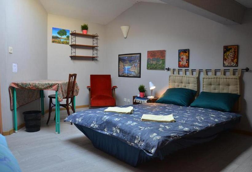 Bed and Breakfast Studio Et Colocation   Gîte Les 7 Fontaines