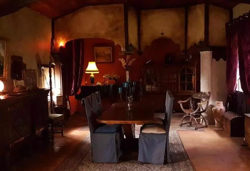 ベッドアンドブレックファースト Suite Médiévale 40m2 Chambre D  Hôte Du Mas Fabrègue