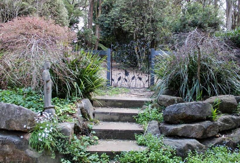 住宿加早餐 Tomah Retreat Studio Breathe With Fireplace