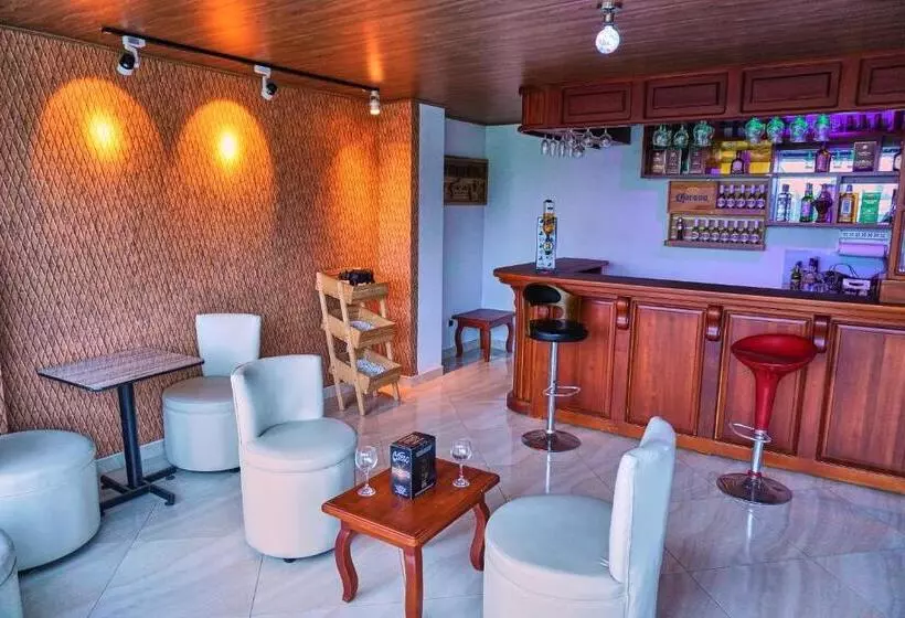 Hotelli 80 Real