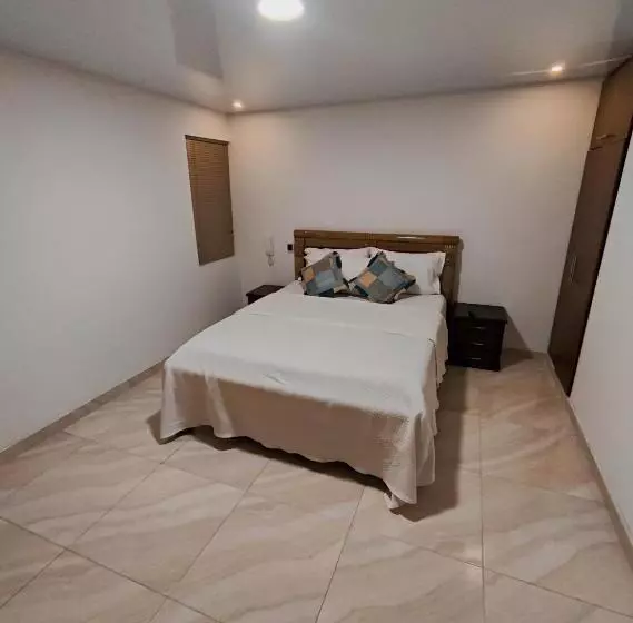 Hotelli 80 Real