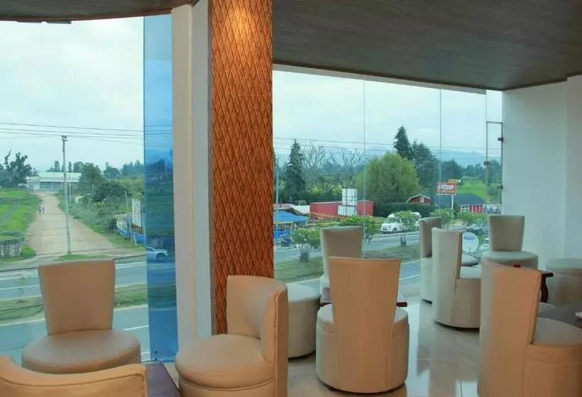 Hotelli 80 Real