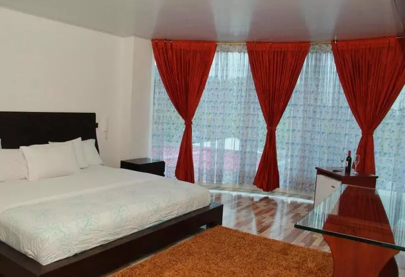 Hotelli 80 Real