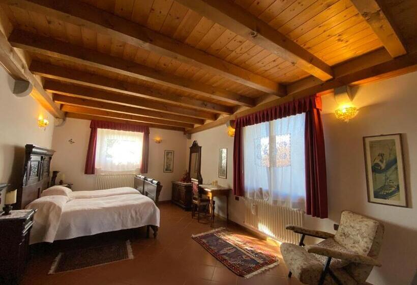 Отель All Antica Scuderia Del Castello