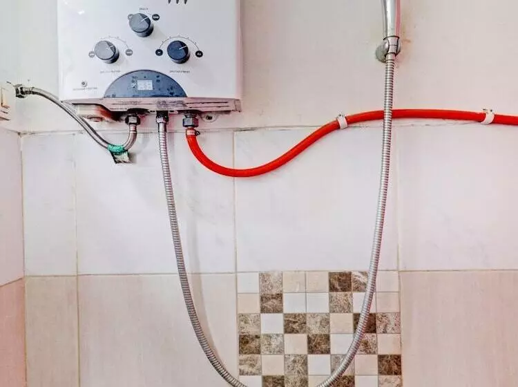 Hotelli Oyo Homes 90850 Cibeunying Eco Tourism Homestay Cibodas Maribaya 2