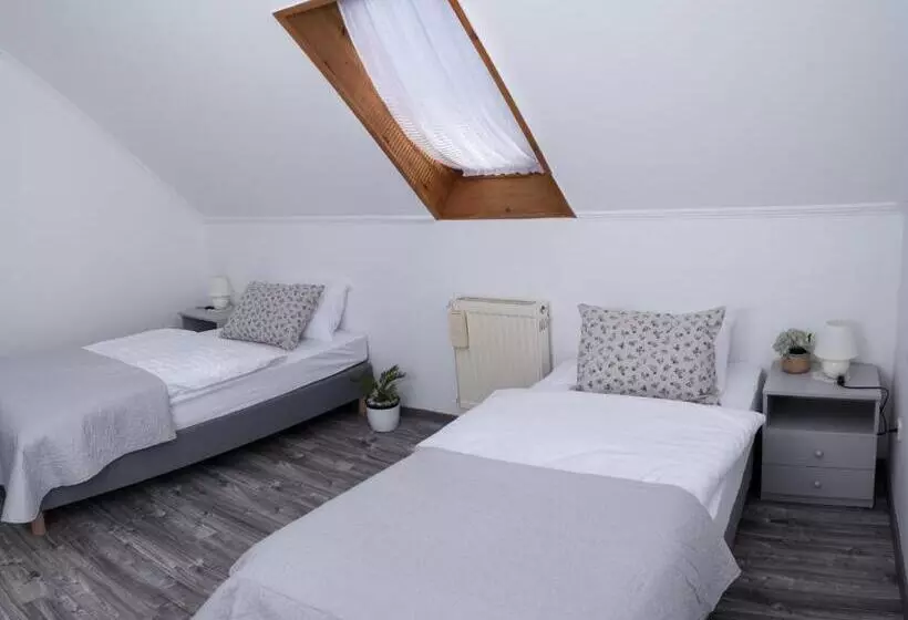 Majatalo Boróka Vendégház Tóalmás