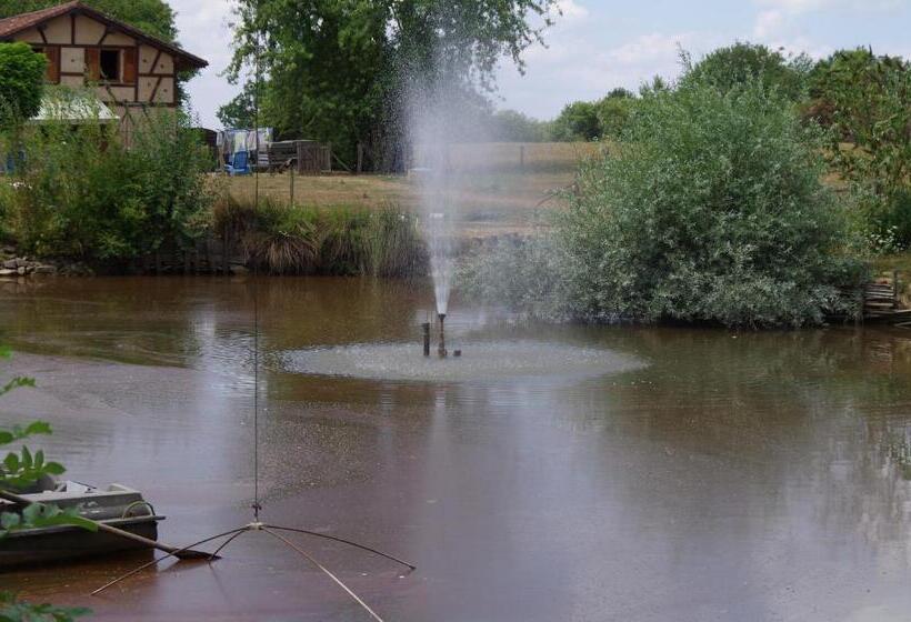 פנסיון Domaine Des Charmilles