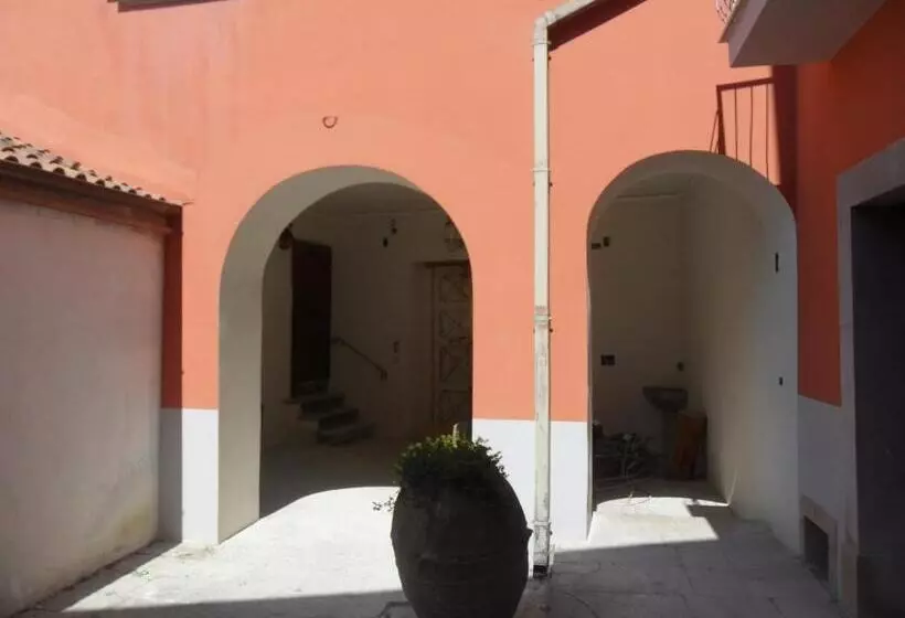 Majatalo Palazzo Gentilizio De Maffutiis