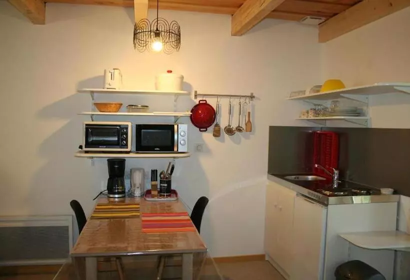 Aamiaismajoitus (B&B) Chambres D Hôtes La Landre