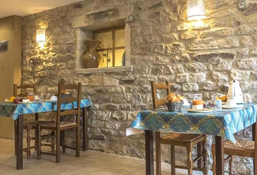 Aamiaismajoitus (B&B) Chambres D Hôtes La Landre