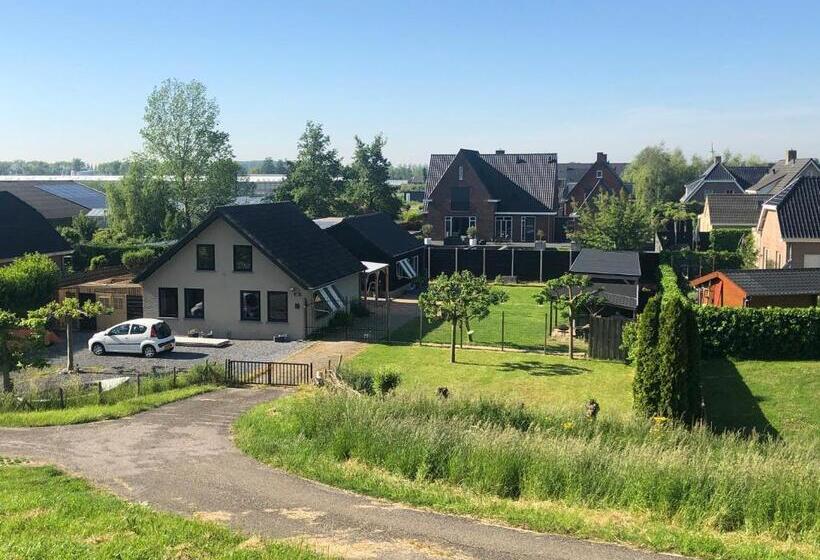 민박 De Oude Schuur