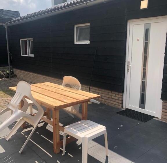 민박 De Oude Schuur