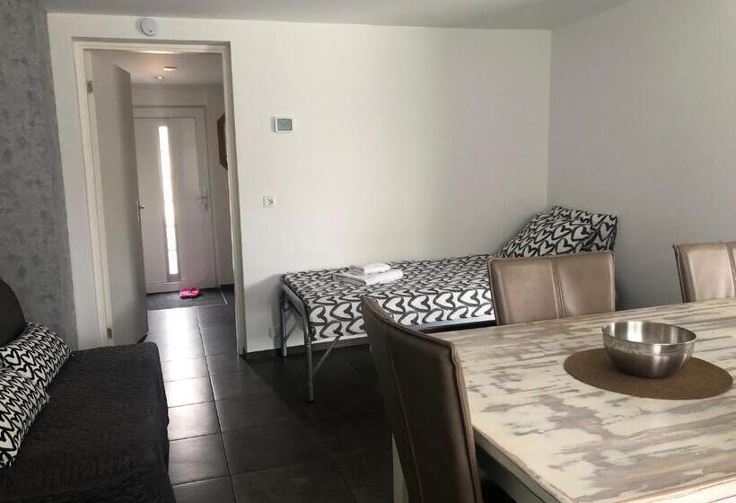 민박 De Oude Schuur