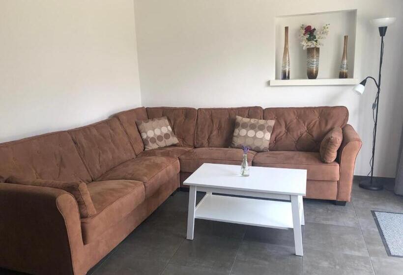 민박 De Oude Schuur