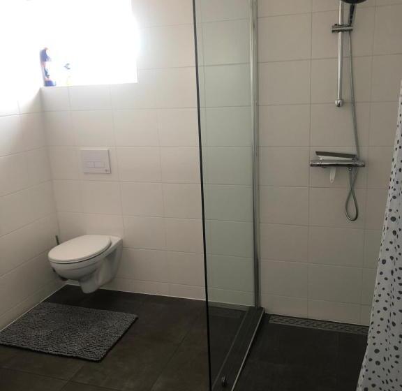 민박 De Oude Schuur