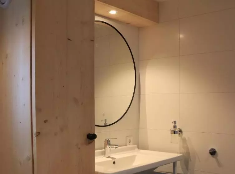 ベッドアンドブレックファースト Doezumertocht