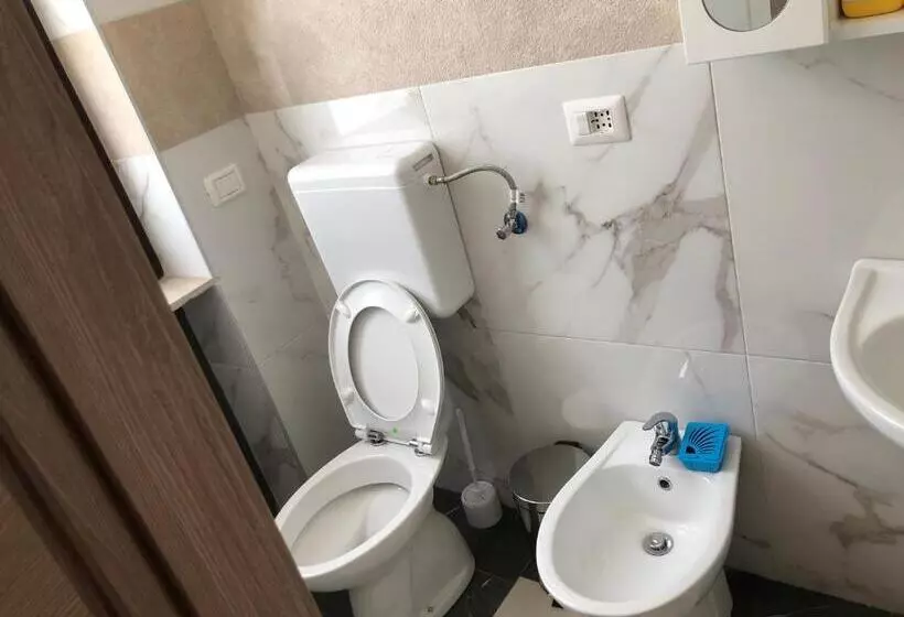 ベッドアンドブレックファースト La Rocca
