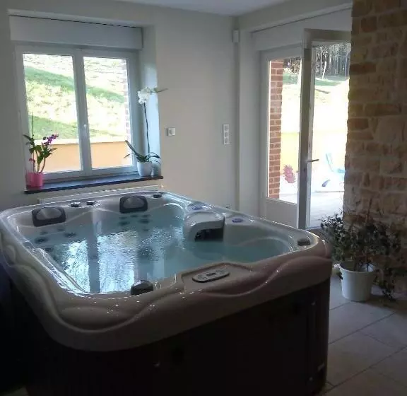 ベッドアンドブレックファースト Le Moulin D Harcy